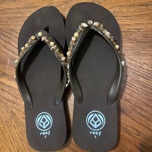 Reef Women's Black and Tan Beaded Sandals